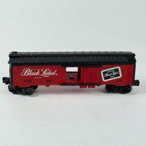 Lionel Carling Black Label Beer Boxcar 9871 Bright Red & Black Detailed Model - Picture 2 of 8